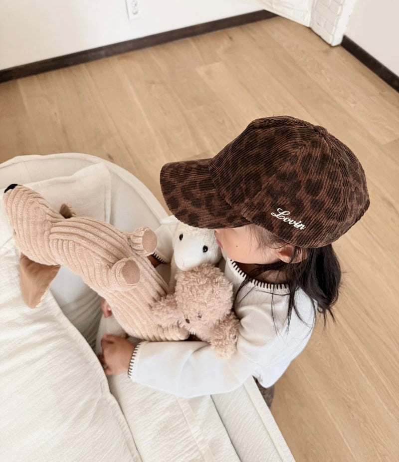 Leo cap