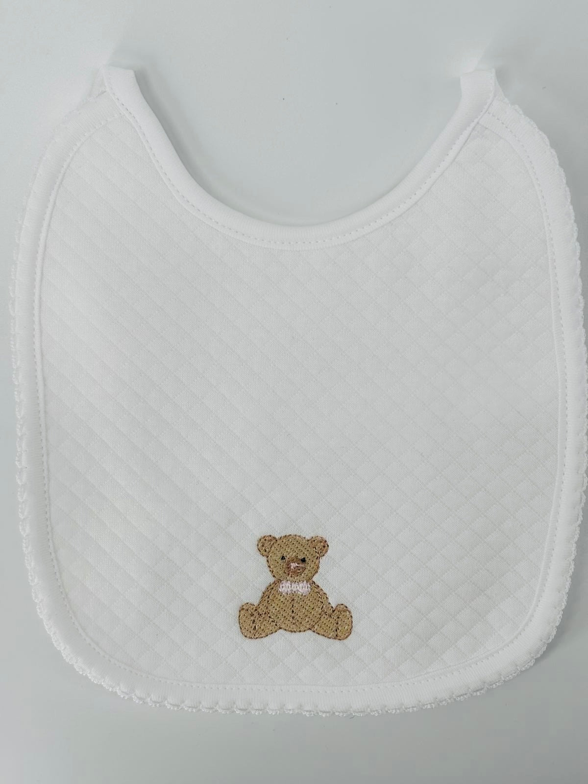 Slabbetje met zittende beer blauw/roze