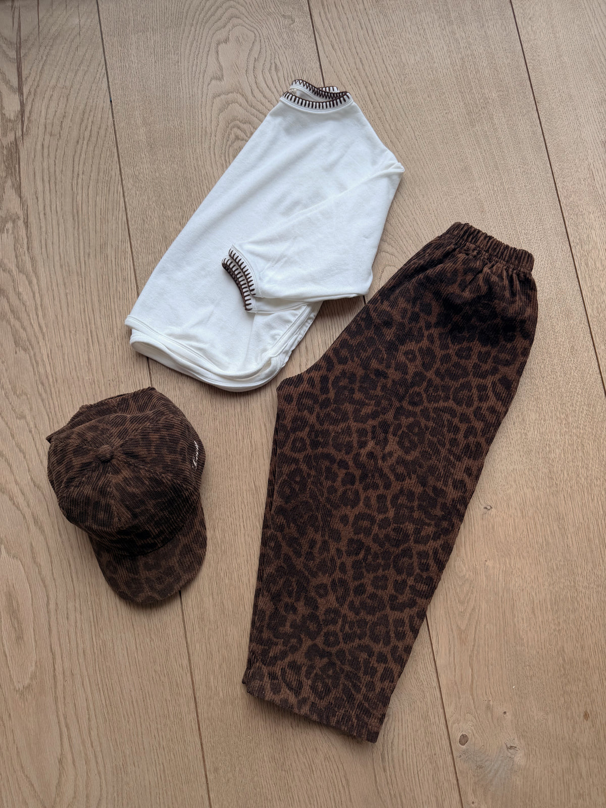 Leo pants